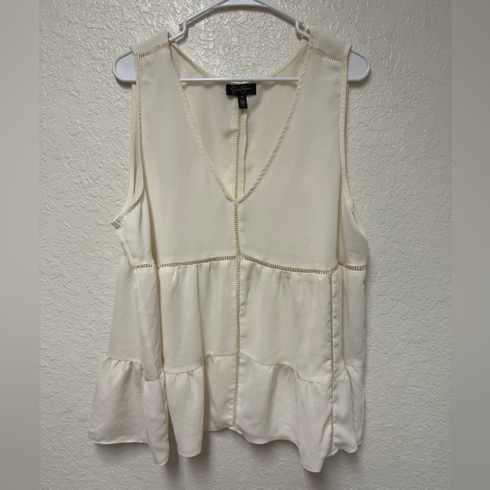 JESSICA SIMPSON Cream Sleeveless Top Size 1X